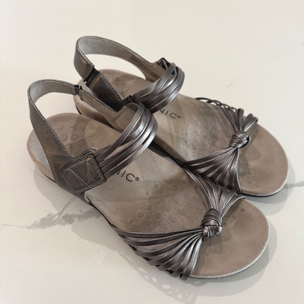 Vionic Talulah Metallic Silver Strappy Knot Comfort Sandals Women's Size‎ 7 - Picture 2 of 11